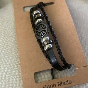 Hand made leather Unisex bracelet